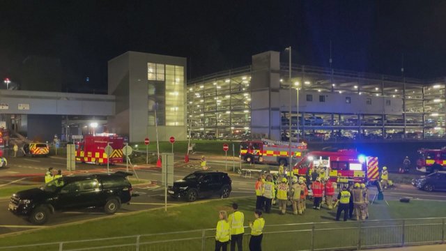 Kilęs gaisras sustabdė Londono Lutono oro uosto veiklą: siunčia žinutę keleiviams