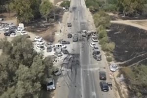 „Hamas“ šturmą festivalyje išgyvenęs vyras papasakojo, kaip pavyko išsigelbėti: apsiklojo krūva lavonų