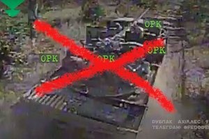 Vaizdingi kadrai: po ukrainiečių atakų – daug į šipulius žyrančios rusiškos karinės technikos