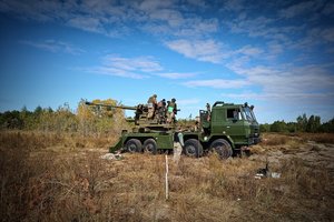 Ukrainiečiai pristatė neįprastą kovos mašiną