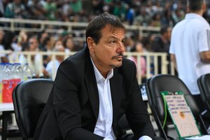 E. Atamano muštras prasidėjo: „Panathinaikos“ krepšininkams surengė neįtikėtinos trukmės treniruotę