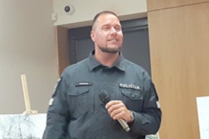 Dainuojantis kelių policininkas net vardą gavo susijusį su muzika