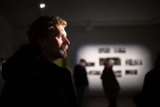 Prospekto galerijoje Vilniuje atidaryta Virgilijaus Usinavičiaus-Augulio fotografijų paroda „Sapnai“.<br>V.Skaraičio nuotr.
