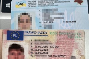 Vilniuje net du vairuotojai pateikė netikrus vairuotojo pažymėjimus