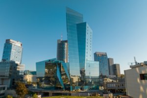 Vilniaus veidą keisiančio dangoraižio statybos artėja pabaigos link: kas jame įsikurs?