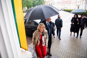 Dėl prezidento rinkimų sprendimą priėmusi Ž. Pinskuvienė neslepia savo politinių ambicijų