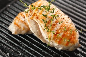 Kada gaminama vištiena jau yra saugi valgyti? Štai ką sako mokslas