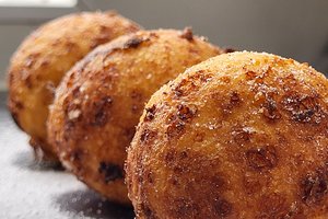 Rikotos spurgos: lengvai paruošiamas skanėstas, kuris niekada neatsibos