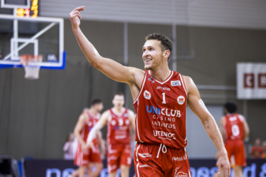 „Juventus“ pergalingai startavo KMT kovose