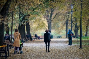 Termometrų stulpeliai pakils iki 22 laipsnių, tačiau šiluma neužsibus: sinoptikas praneša, kam nusiteikti