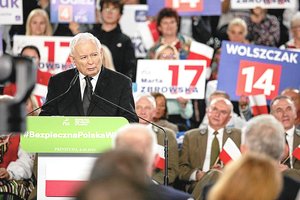 Istoriniai rinkimai Lenkijoje – kupini aršių kivirčų: paaiškino, kuo skiriasi D. Tusko ir J. Kaczynskio vizijos