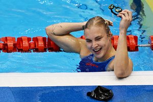 Fantastiškoji R. Meilutytė: per dvi dienas pasidabino antruoju aukso medaliu