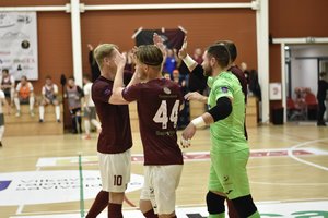 Futsal III turas: pergalės 6 įvarčių skirtumu ir J. Wellingtono pokeris