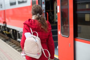 Mįslingas nutikimas: iš Kauno į Vilnių vykęs traukinys staiga dėl neaiškių aplinkybių sustabdytas pusiaukelėje