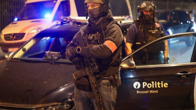 Po šaudynių Briuselyje – užpuoliko sulaikymas: policija pasidalijo medžioklės detalėmis