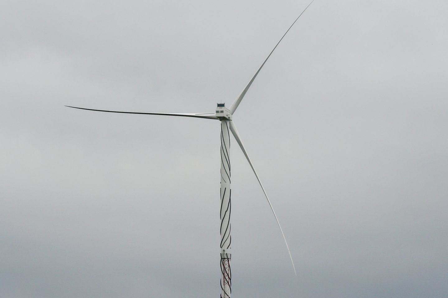 Siūloma vėjo elektrinėms numatyti 0,05–2 proc. NT mokesčio tarifus.<br>V.Ščiavinsko nuotr.