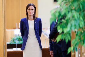 V. Čmilytė-Nielsen apie vis dar siunčiamus grasinimus mokykloms: pirmosiomis dienomis trūko raminančios ir aiškios žinutės iš VRM