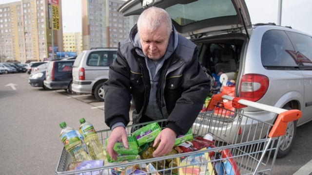 Atsakė, ar tikrai lietuviams verta apsipirkti Lenkijoje: ryškėja viena tendencija