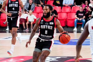 R. J. Cole‘as – apie sportbačiais užgrūstą spintą, G. Žibėno skiepijamą mentalitetą ir tatuiruočių reikšmę