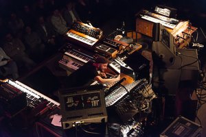 Festivalio „Gaida“ dienoraštis. Nilso Frahmo „Music for Vilnius“ skleidėsi garso alchemija