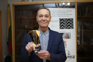 Mirė ilgametis Lietuvos rankininkas ir mokslininkas G. Mikulėnas