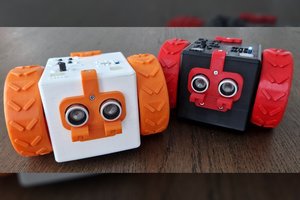 Lietuvis sukūrė edukacinį robotą: tiks ir moksleiviui, ir studentui