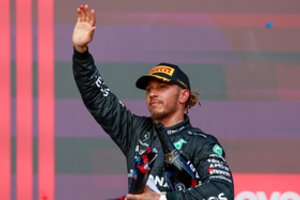 „Formulės 1“ organizatorių žinia: pasipylė diskvalifikacijos, keičiasi JAV lenktynių prizininkai