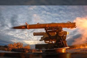 Ukrainiečiai pristatė neįprastą prieštankinės ginkluotės sprendimą