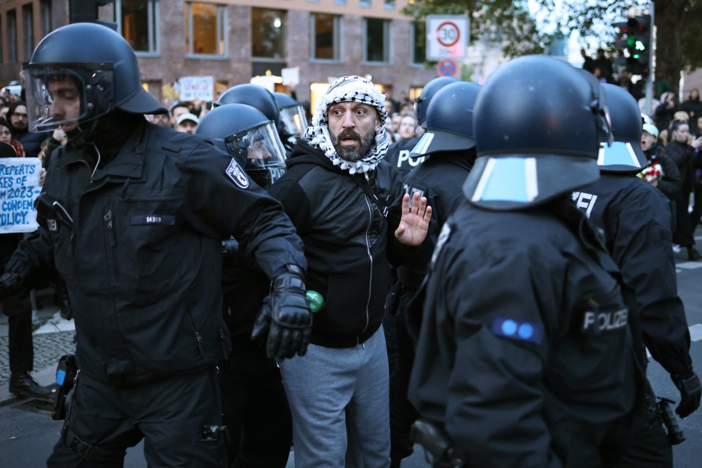 Protestas Berlyne.<br>AFP/Scanpix asociatyvi nuotr.