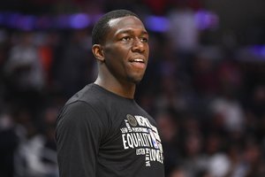 Bent keli Eurolygos klubai pešasi dėl vieno žaidėjo: atvyktų solidus gynėjas iš NBA