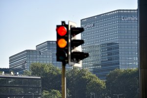 Daliai gyventojų nepavyko susimokėti: buvo sutrikusi „Luminor“ banko veikla