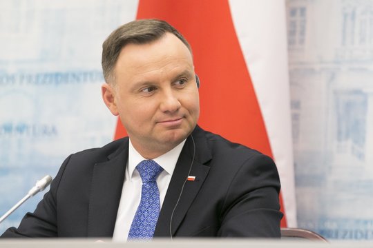 Lenkijoje pradėtos derybos dėl valdžios: prieš koalicijos formavimą A. Duda susitinka su partijų lyderiais 