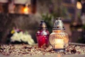 Ruošiamės Vėlinėms: 5 patarimai, kaip ramiai pasiruošti ramybės kupinai dienai