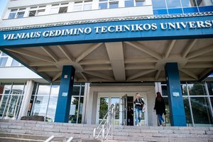 Dviem „Vilnius Tech“ pirmakursiams įteiktos vardinės stipendijos