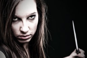 Duktė nužudė motiną, šiai sužinojus jos mokslo rezultatus – tėvas trokšta tik vieno