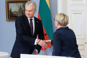 G. Nausėda: Konstitucija mus visus įpareigoja atkakliai siekti efektyvios valstybės gynybos