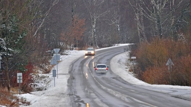 Kelininkai vairuotojams žada lengvesnę žiemą: šį kartą sniegas neištiks netikėtai