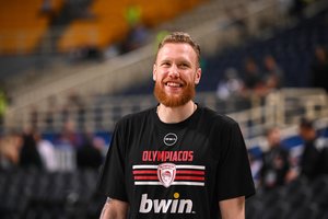 Susimaišė: Anglijos tinklalapis paskelbė, jog I. Brazdeikis nepadės „Olympiakos“ futbolo komandai