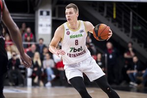 Apmaudžiau nebūna: įspūdingai grįžęs „Lietkabelis“ krito po metimo su sirena