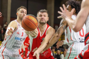 Mažeikiuose – išvarytas A. Jomantas ir „Juventus“ pergalė