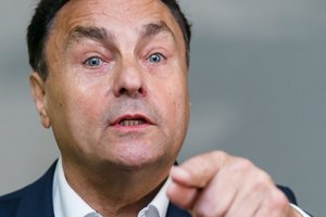 Seime sprendžiantis P. Gražulio likimui, savo žodžių homoseksualams jis neišsižada: pasielgiau labai pilietiškai