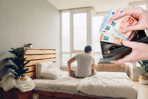 Jei nebūsite atidūs, jūsų atostogos gali gerokai apkarsti: liksite ir be nakvynės, ir be pinigų