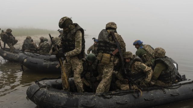 Ukrainos laukia rimtas išbandymas: Slovakijai stabdant karinę paramą, Rusiją pasiekė nauji šaudmenys