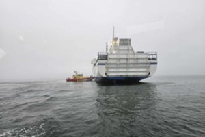 Švedijos institucijų teigimu, iš kelto išsiliejusios naftos valymo darbai gali trukti metus