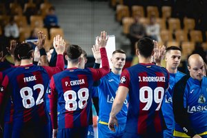 Pralaimėjus „Barcelona“ rankininkams, Čempionų lygoje neliko neįveiktų komandų