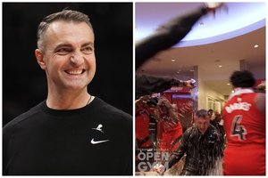 Pašventintas: „Raptors“ treniruojantį europietį iškovojus pirmąją pergalę auklėtiniai pasveikino vandens dušu
