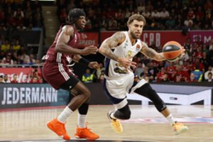 „Fenerbahce“ iškovojo trečiąją pergalę paeiliui