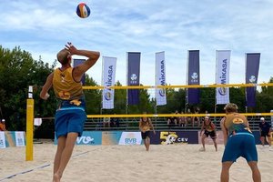 Lietuvos paplūdimio tinklininkai „Beach Pro Tour“ turnyre Maljorkoje – jau tarp keturių stipriausių