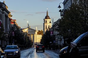 Dvi vilnietės padarė eksperimentą: lenktyniavo, kuri Vilniaus centrą pasieks greičiau