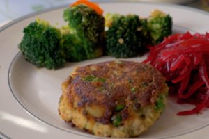 Žuvies kotletus pagal K. Starkienės receptą su pasimėgavimu valgys ir vaikai